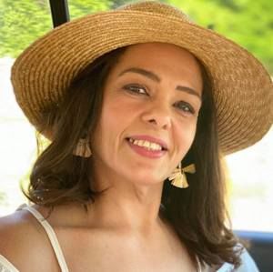 Meet your Posher, Amany